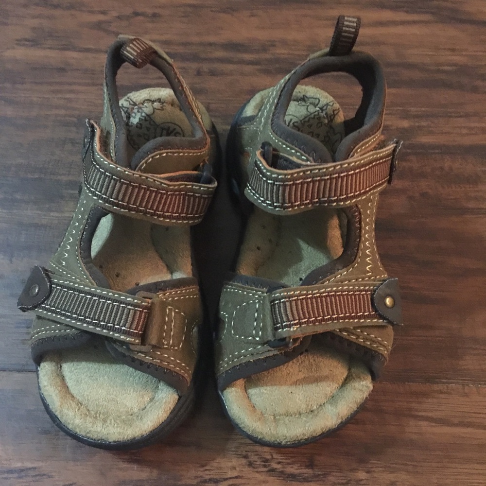 NWT Toddler Rugged Sandal Various sizes Brown